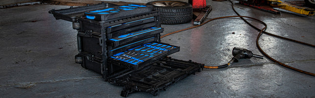 Peli 0450SD4 Case With 4 Shallow & 2 Deep Drawers - Black