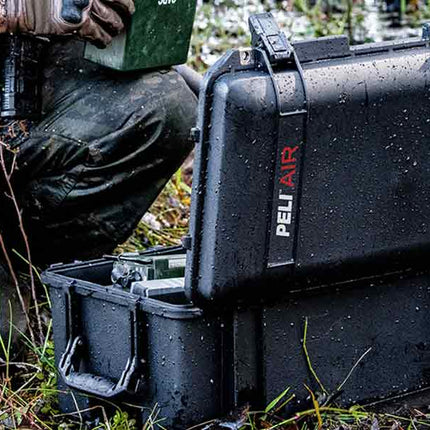 Peli 1556 Air Case PB - No Foam - Black