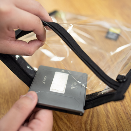 Linney Pouch - Dual-Compartment Transparent Organiser